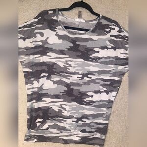 Camouflage lounge top